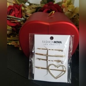 Fashion Nova Heart Of Gold Hair Pin Set